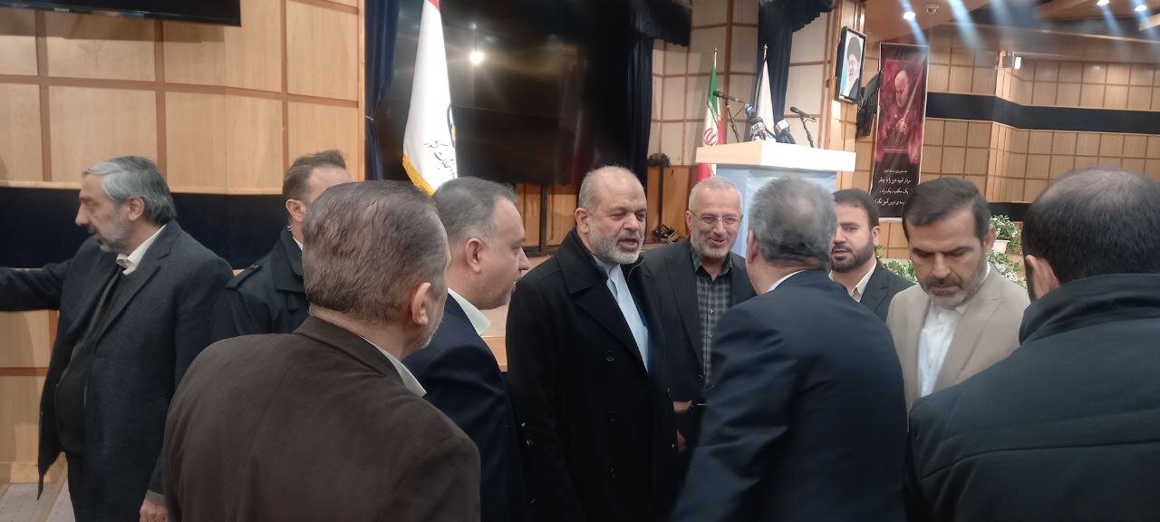 عکسی از حال و هوای ستاد انتخابات کشور دقایقی مانده به شروع انتخابات /وزیر کشور: در ۵۹ هزار شعبه، اخذ رأی صورت می گیرد 1 عکسی از حال و هوای ستاد انتخابات کشور دقایقی مانده به شروع انتخابات /وزیر کشور: در پنجاه و نه هزار شعبه اخذ رأی صورت می گیرد