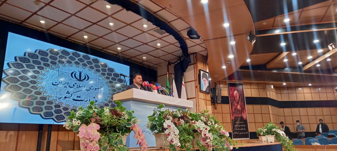 وزیر ارتباطات: اتصال چند ۱۰ شعبه رأی قطع است /با گپ و ایتا، صندوق های رأی را پیدا کنید