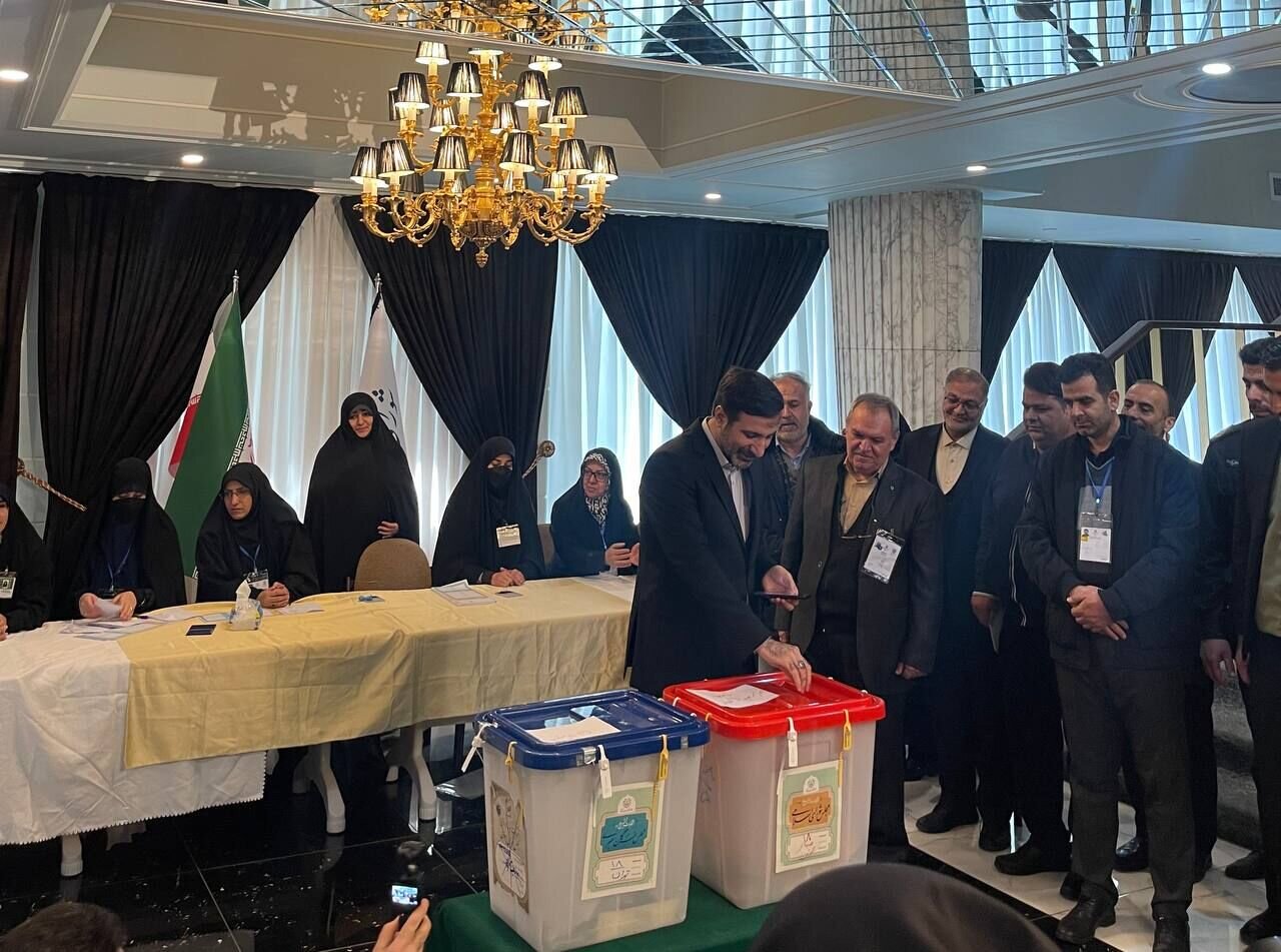 این چهرههای سیاسی هم در انتخابات شرکت کردند؛ از صفارهرندی تا معاون رئیسی و... + عکس 5