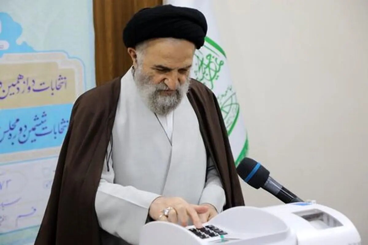از وزیر روحانی تا وزیر رئیسی، حدادعادل و بادامچیان برای رأی دادن به این نقطه تهران رفتند /شهروندان غیرایرانی هم در حوزه های انتخابیه حضور دارند؟