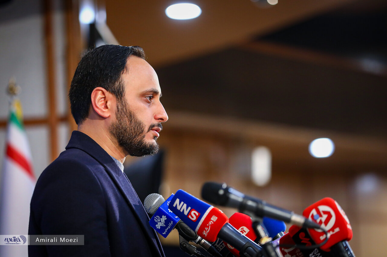 کنایه سخنگوی دولت رئیسی به وضعیت بازار ارز: «نمی‌شود، نمی‌توانیم» برای ما معنا ندارد!