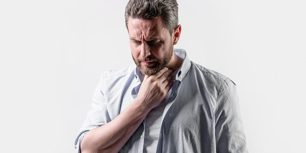 جراحی تیروئید در کمین چه افرادی است؟ | عمل جراحی تیروئید چیست؟