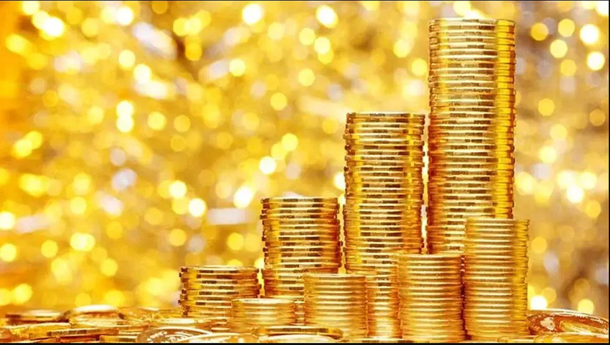 - قیمت سکه ۳۵۰ هزار تومان کاهش یافت، اما طلا گران شد