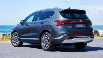 ببینید | تصاویری جالب از حضور هیوندای سانتافه ۲۰۲۳ در تهران؛ نمای داخلی بسیار جذاب