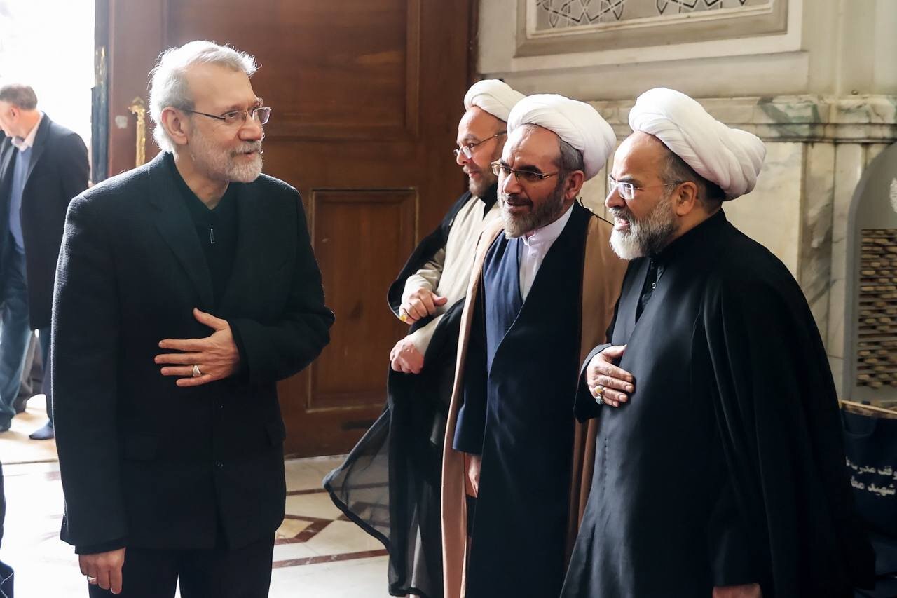 تصاویری از علی لاریجانی در مراسم تشییع آیت الله امامی کاشانی / مصطفی پورمحمدی هم آمد 4