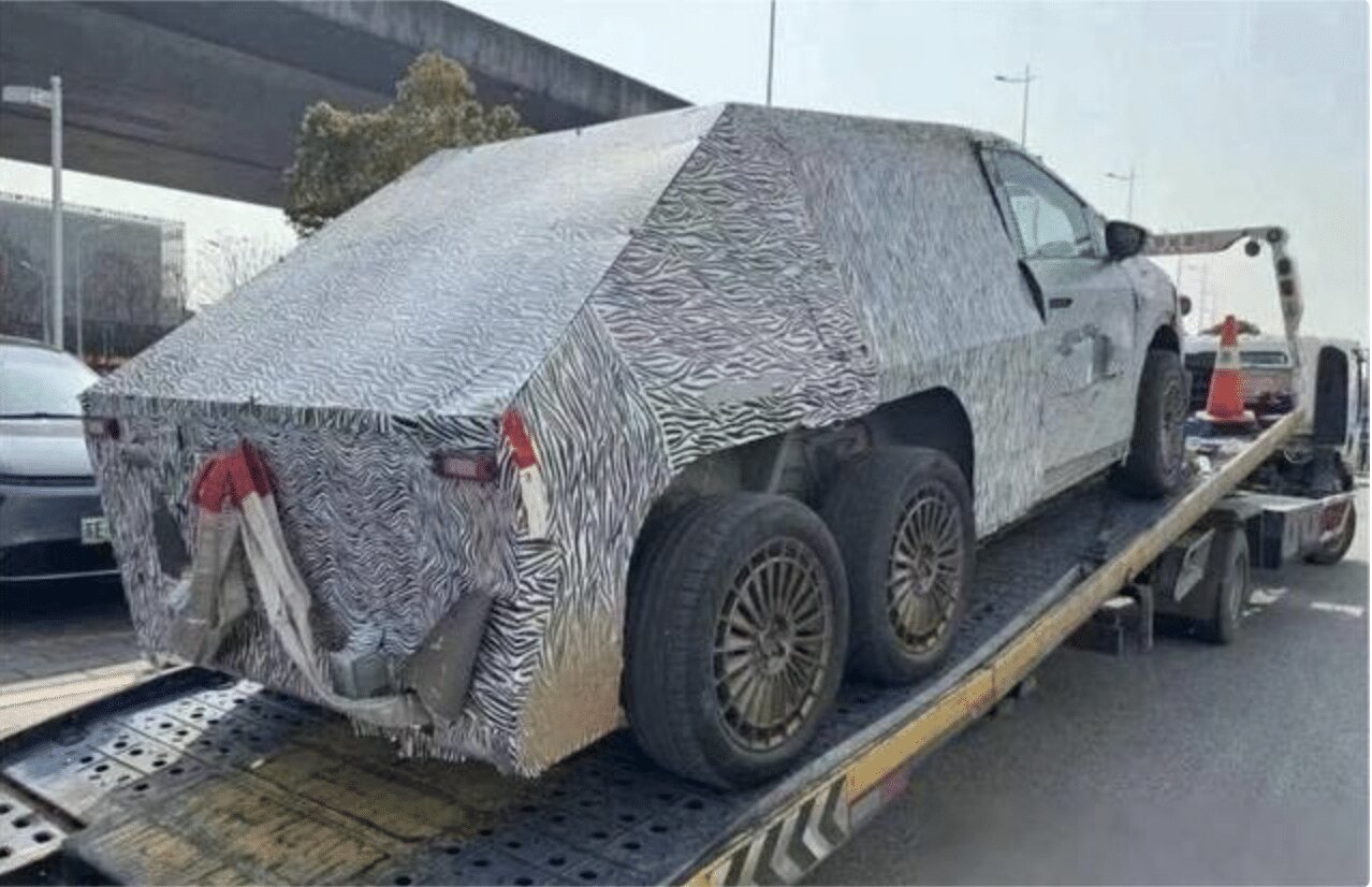 ساخت خودروی پرنده با شش چرخ / قفل آسمان باز میشود؟