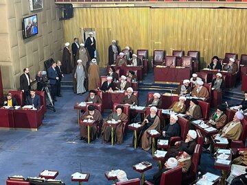 آخرین حضور احمد جنتی و حسن روحانی در مجلس خبرگان رهبری + عکس