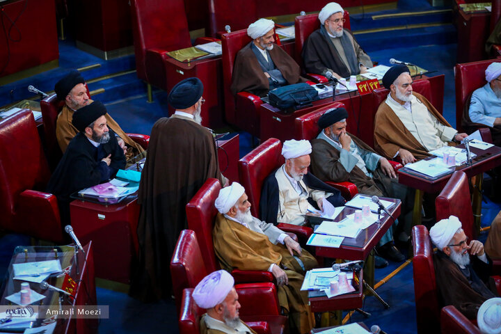 سیزدهمین اجلاس رسمی مجلس خبرگان