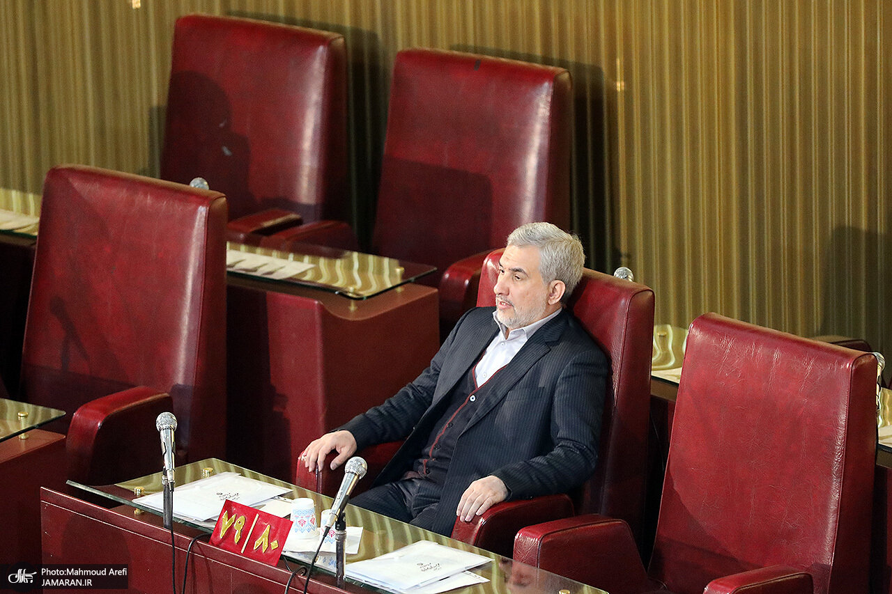 حسن روحانی؛ سوژه اصلی عکاسان در آخرین اجلاسیه مجلس خبرگان پنجم /آملی لاریجانی شکست خورد و نیامد، علم الهدی رأی آورد و نیامد