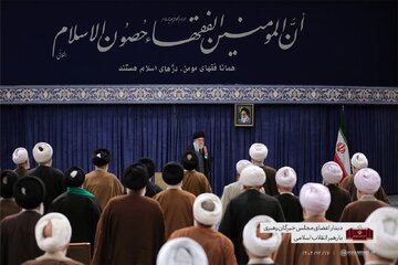 قائد الثورة الإسلامية في إيران يستقبل أعضاء مجلس خبراء القيادة