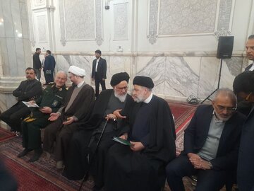 عکس گفتگوی حسن روحانی رئیسی در مراسم ختم آیت‌الله امامی کاشانی