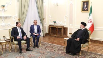 الرئيس الايراني: امن واستقرار المنطقة يتم من خلال تعاون دولها وليس بفسح المجال للغرباء