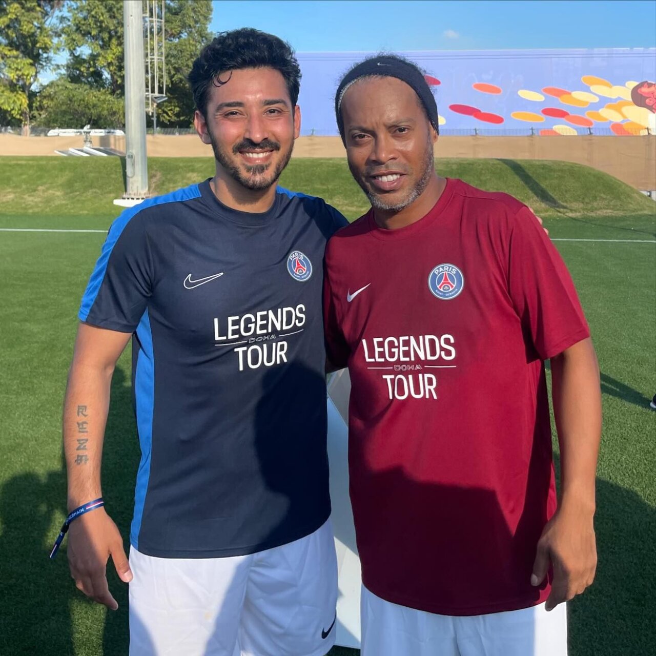 عکس | گرد پیری بر چهره رونالدینیو در تصویر یادگاری کنار رضا قوچاننژاد