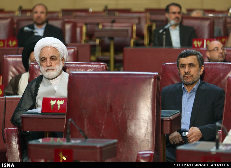 احمدی نژاد شکار دوربین ها شد / قالیباف با آیت الله خوش و بش کرد، جنتی معنادار نگاه کرد + عکس 2