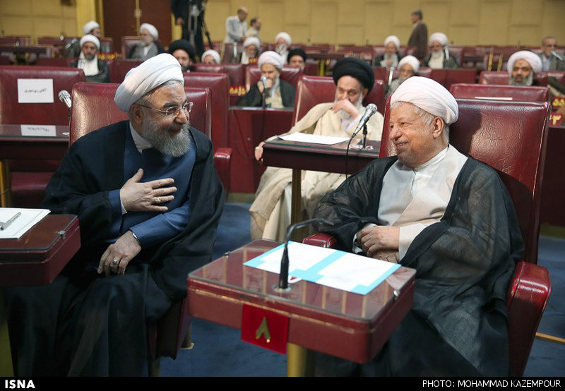 احمدی نژاد شکار دوربین ها شد / قالیباف با آیت الله خوش و بش کرد، جنتی معنادار نگاه کرد + عکس 3