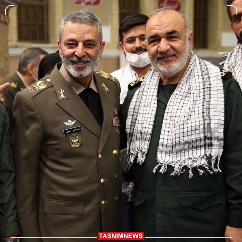 عکس | دو فرمانده ارشد نظامی که نشان فتح از رهبری گرفتند، که بودند؟