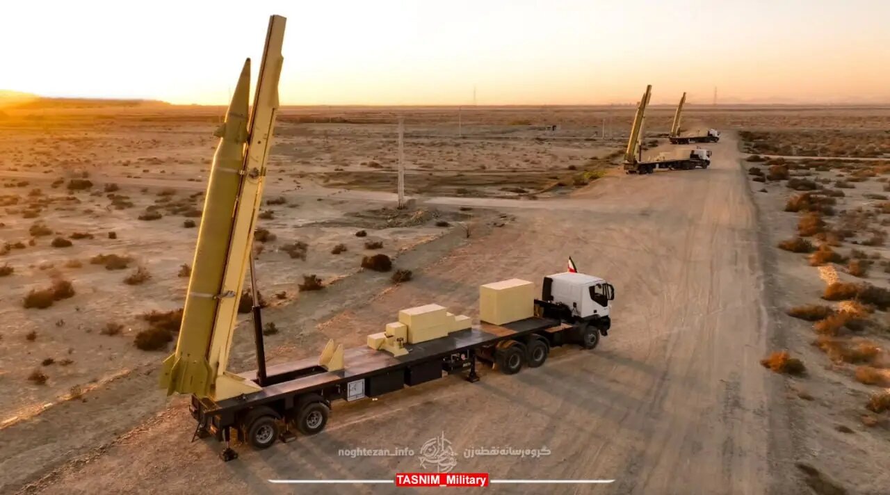 تصاویری منحصر به فرد از موشک بالستیک نقطهزن «حاج قاسم»