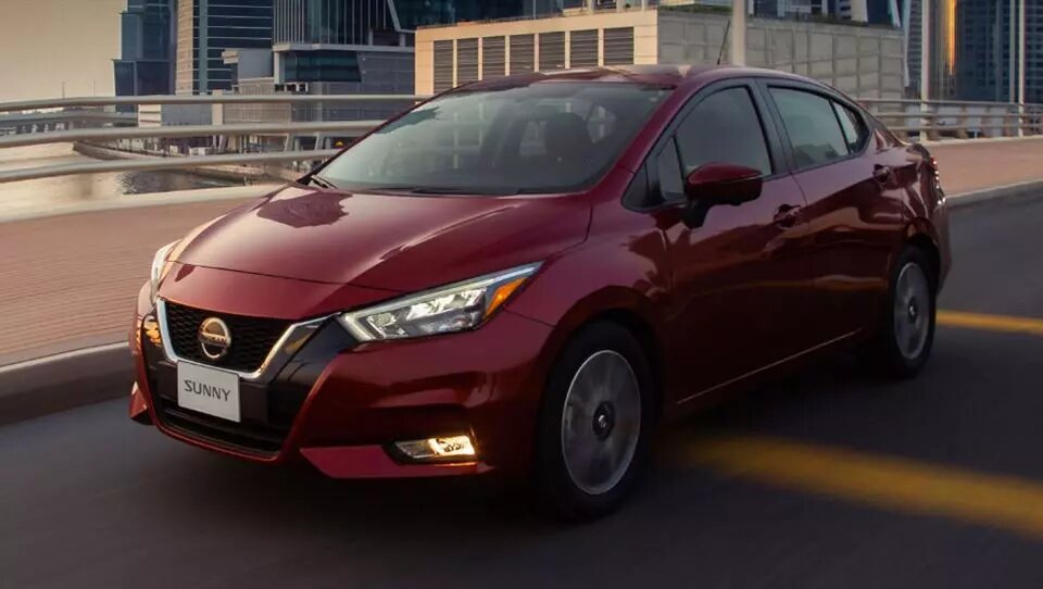 مقاومت عجیب و شگفتآور خودروی وارداتی بازار ایران زیر یک تریلی! /عکس و فیلم