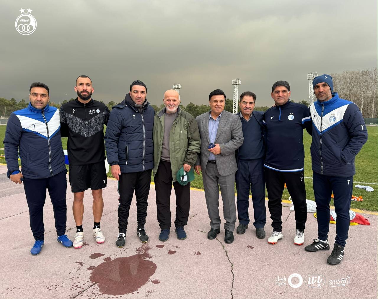 عکس | مهمان ویژه در تمرین استقلال