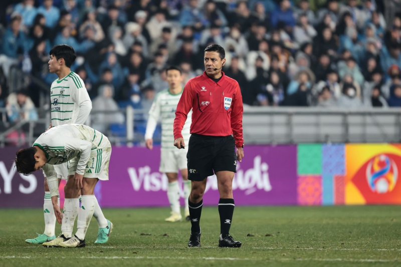 عکس| علیرضا فغانی در یک دربی متفاوت!