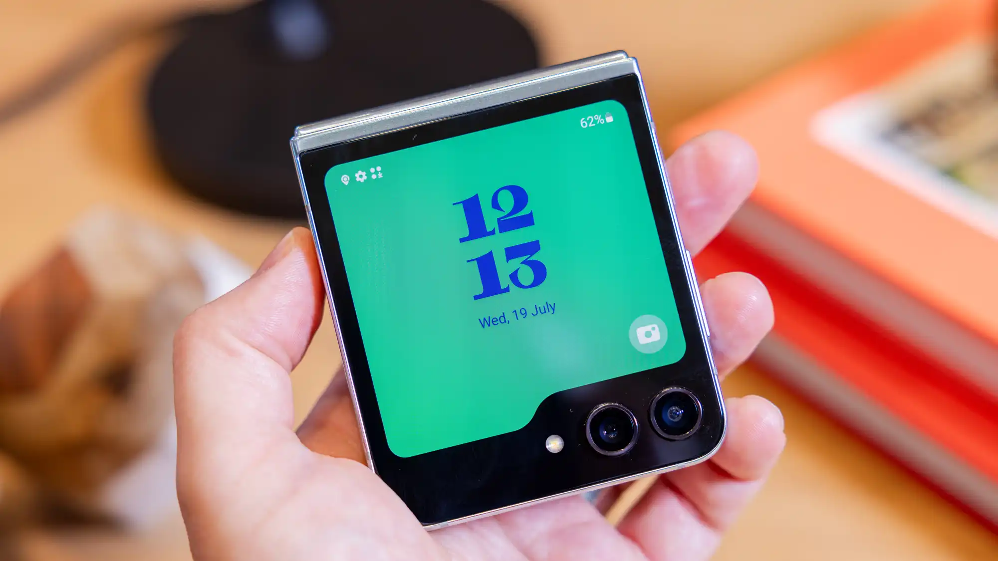 نمایشگر خارجی پرچمدار تاشو سامسونگ بزرگتر میشود؟/ عکس 2 نمایشگر خارجی Z FLIP6 بزرگتر میشود؟/ عکس