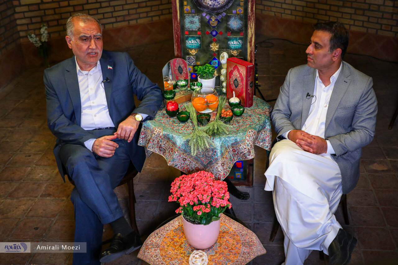 گپوگفت جذاب با علیرضابیگی و معینالدین سعیدی؛ از جامِ زهر بودجه 1403 و محبوبیت بعد از ردصلاحیت تا روزهایِ شکننده رئیسی و قالیباف 8