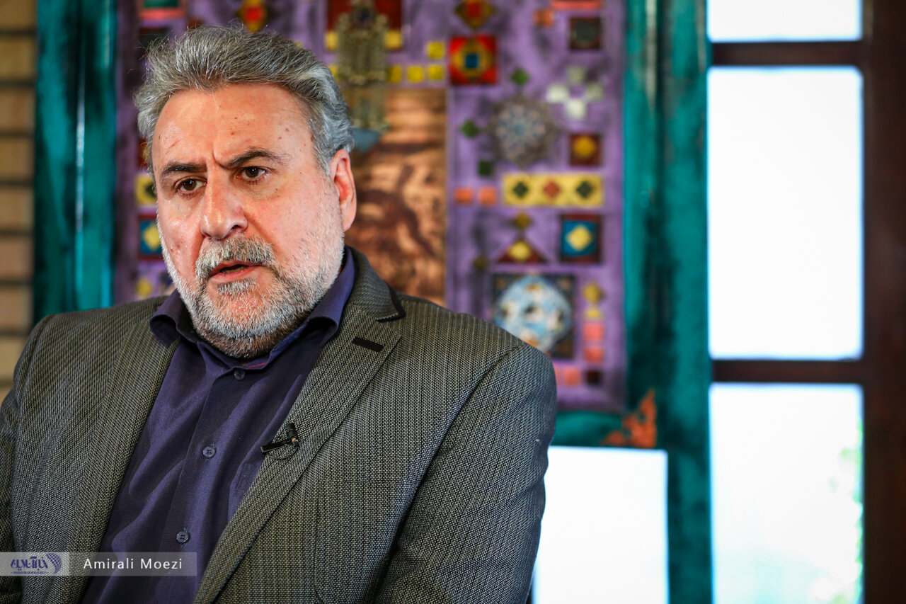 طعنه سنگین فلاحت پیشه به میرباقری، پدر معنوی تندروها /برای مرگ نیمی از بشر ایدئولوژی سازی می کنند /دولت از این نظریات حجتیه ای اعلام برائت کند طعنه سنگین فلاحت پیشه به میرباقری، پدر معنوی تندروها /برای مرگ نیمی از بشر ایدئولوژی سازی می کنند /دولت از این نظریات حجتیه ای اعلام برائت کند