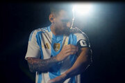 ببینید | رونمایی جذاب آرژانتین از لباس جدید تیم ملی