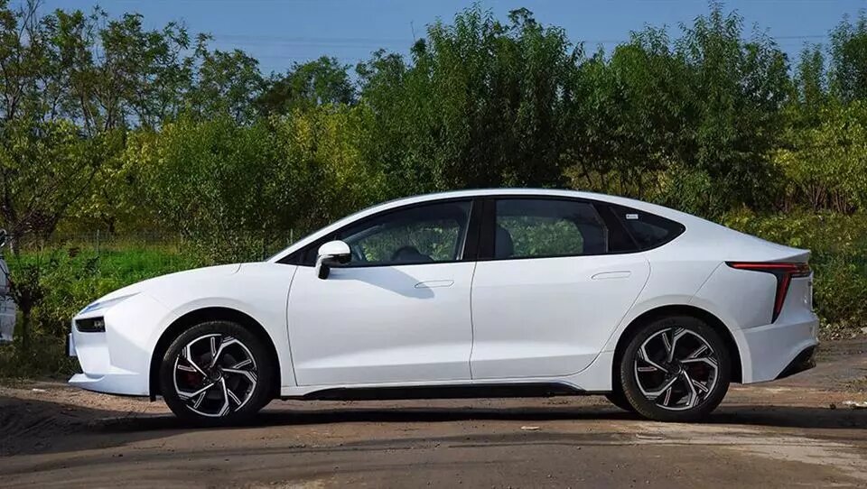 لونا؛ تاکسی برقی چینی که توسط ایران خودرو تولید شد!/ عکس