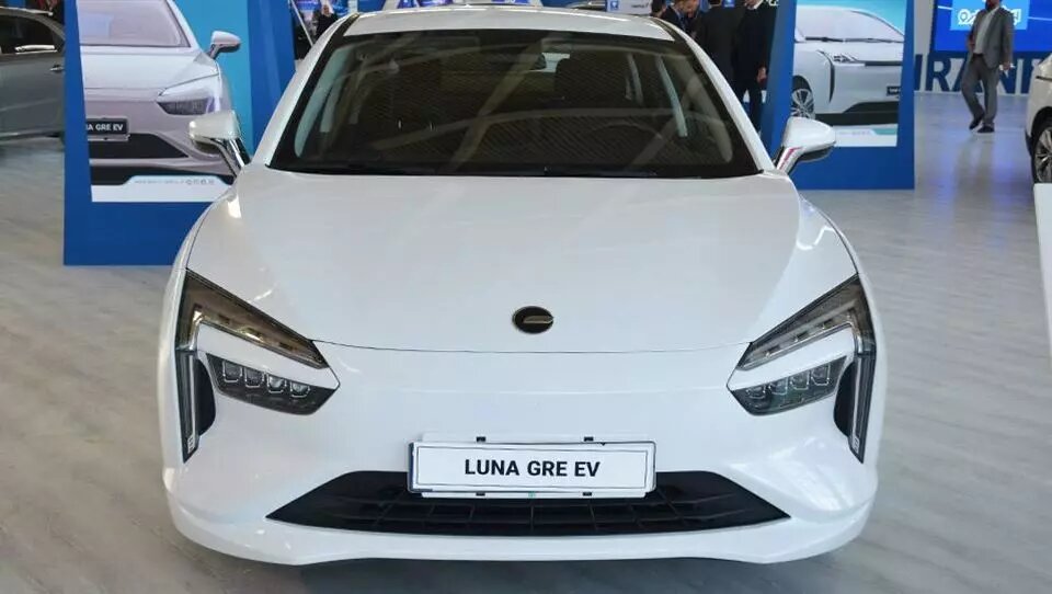 لونا؛ تاکسی برقی چینی که توسط ایران خودرو تولید شد!/ عکس