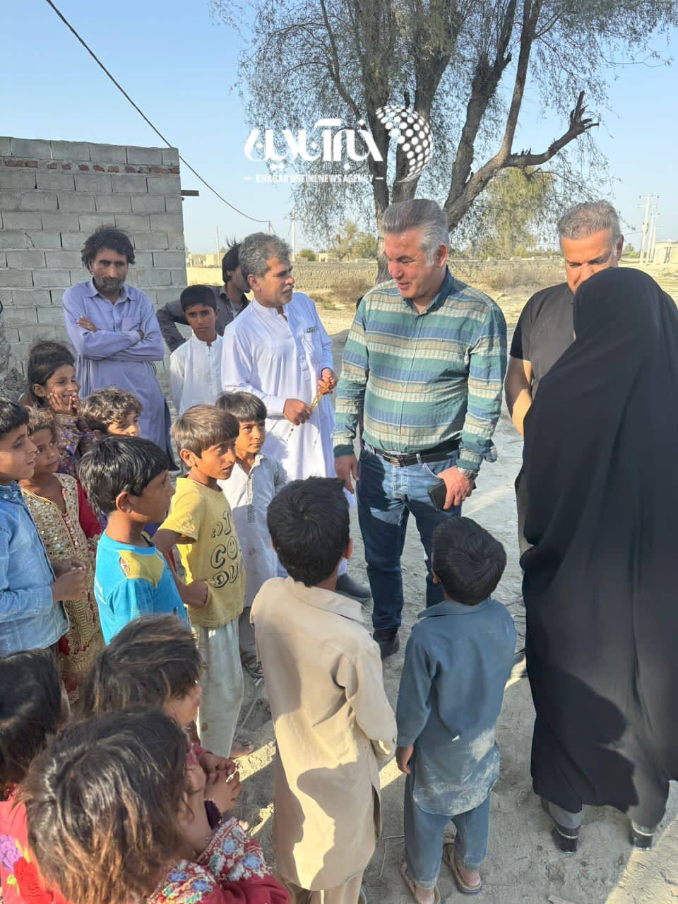 عکس| حضور استیلی در مناطق سیلزده؛ قول جالب به مردم سیستان و بلوچستان
