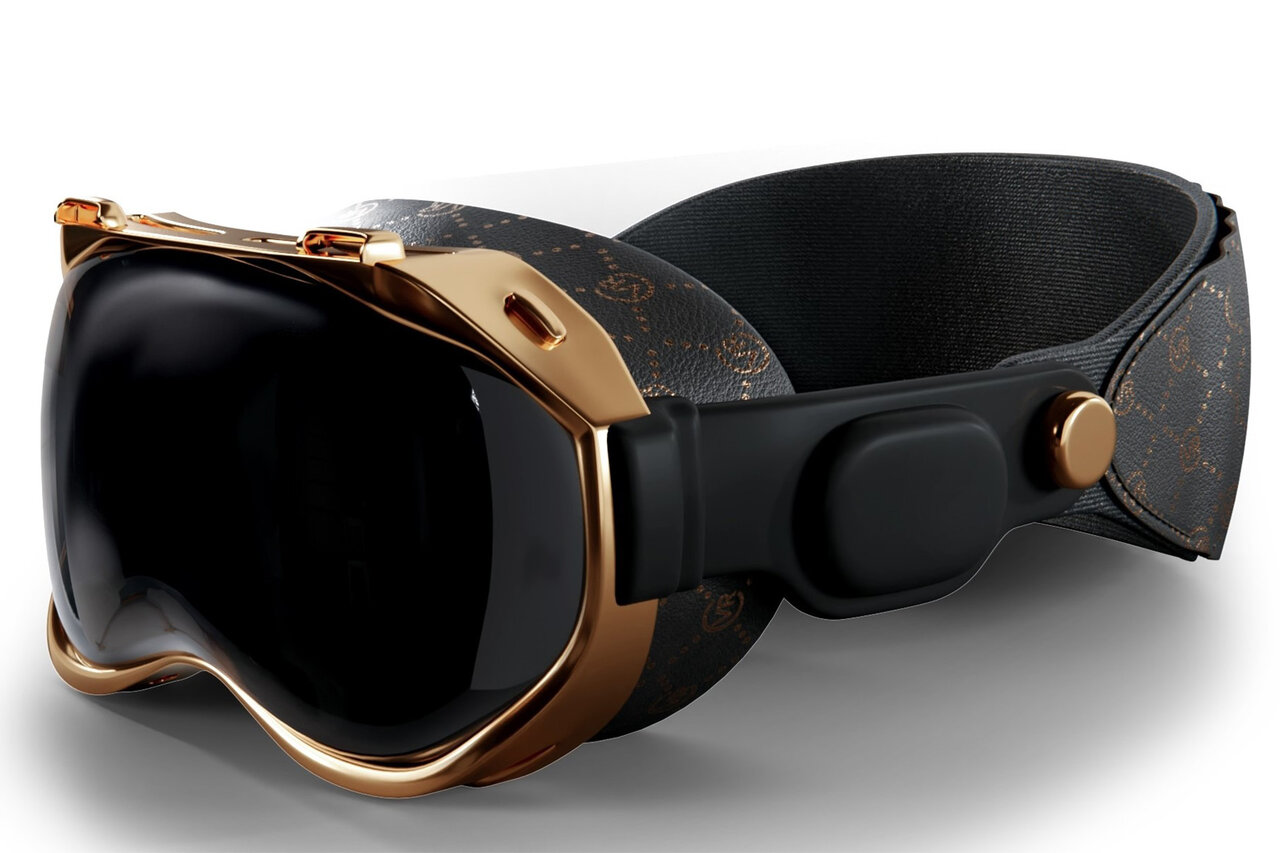 هدست ۲۰۰میلیونتومانی به بازار آمد/ عکس