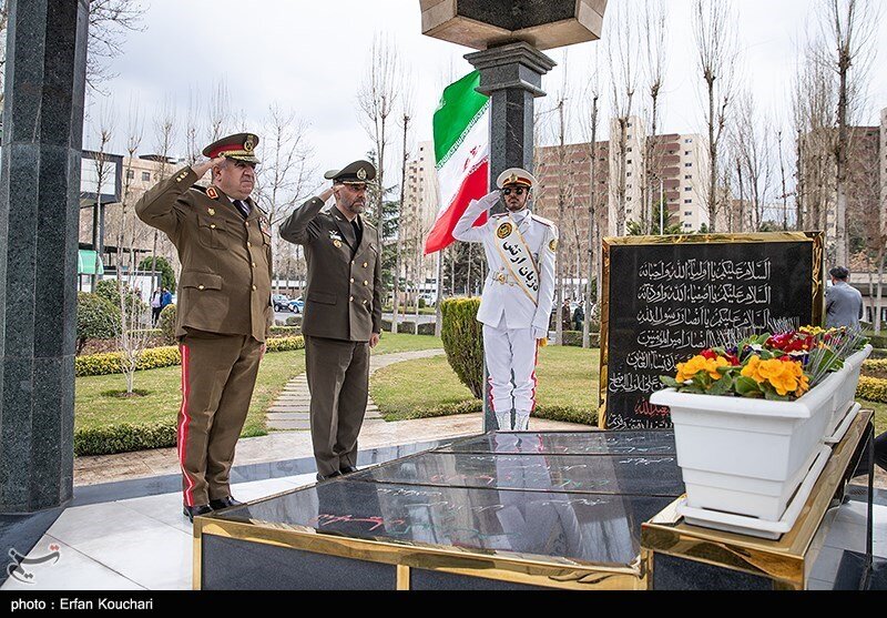 تصاویری از احترام نظامی وزرای دفاع ایران و سوریه