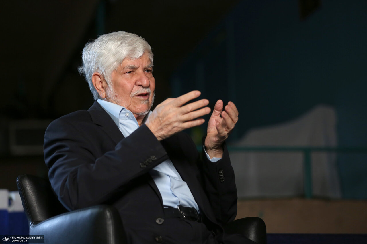 عکس دیده نشده از سیدحسن خمینی با پوششی متفاوت / سیدمحمد خاتمی وارد شد 2