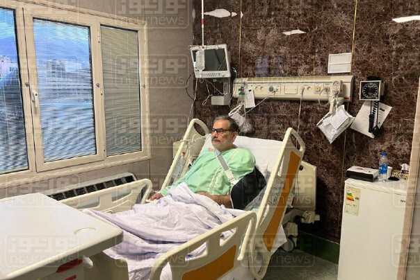عکسی از علی شمخانی روی تخت بیمارستان /علت چیست؟