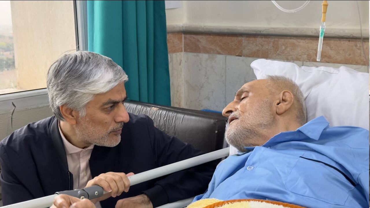 عکس| عیادت وزیر ورزش از پیشکسوت بسکتبال