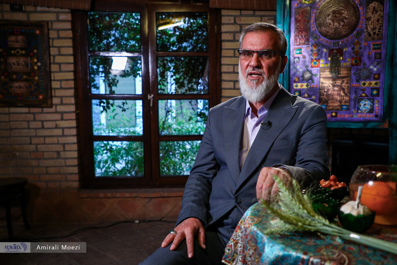 رویانیان: چرا ناگهان بعد از احمدی نژاد من پرونده دار شدم؟ / بخاطر بازداشتم غصه خوردم و فرزندانم مریض شدند اما.../ قالیباف اهل عقب نشینی نیست 3