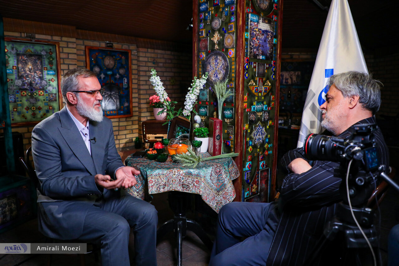 رویانیان: چرا ناگهان بعد از احمدی نژاد من پرونده دار شدم؟ / بخاطر بازداشتم غصه خوردم و فرزندانم مریض شدند اما.../ قالیباف اهل عقب نشینی نیست 6