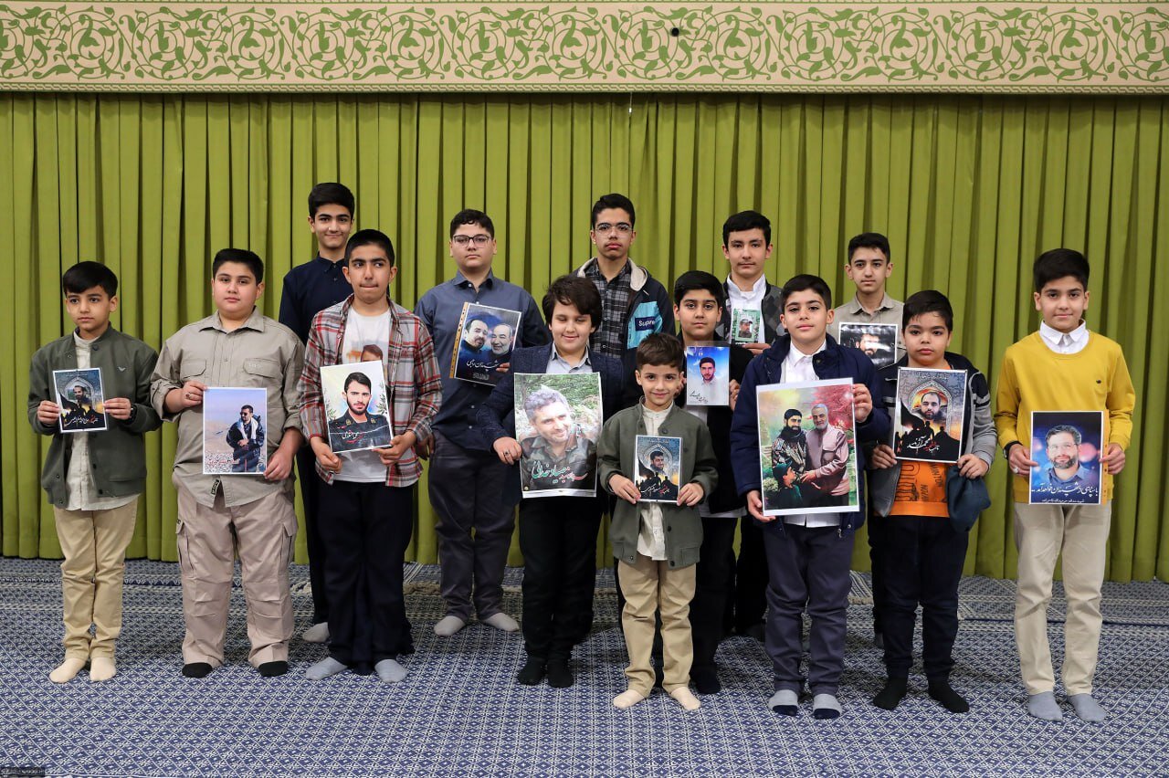 تصاویری از مهمانان متفاوت بیت رهبری 3 تصاویری از مهمانان متفاوت بیت رهبری