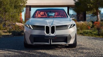 ببینید | تصاویر جالب از لوکس‌ترین و جدیدترین مدل BMW در خیابان‌های تهران