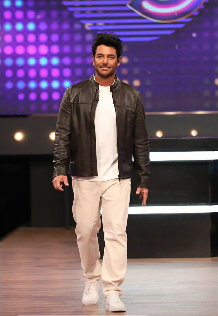 عکس | استایل اسپورت محمدرضا گلزار در قسمت جدید برنامه تلویزیونیاش