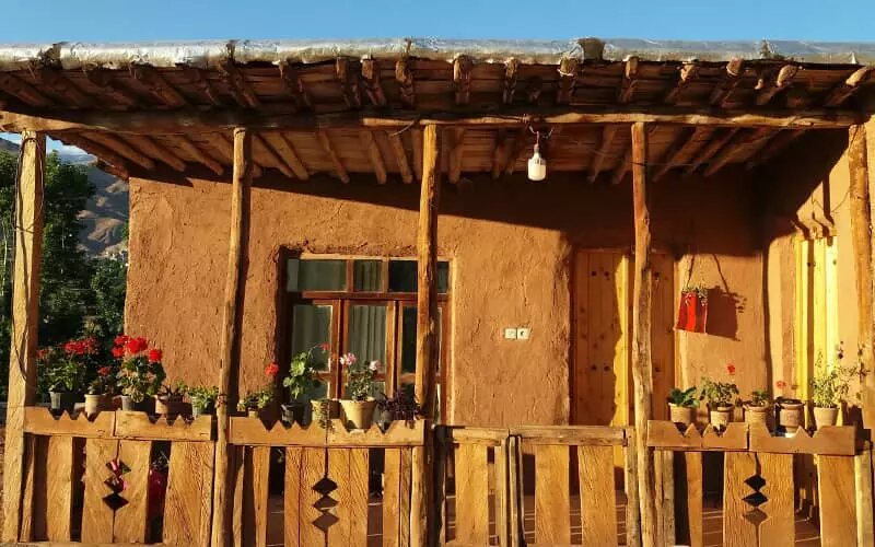 سفر به «لمبسر»، قلعهای در دل کوههای راز آلود/ حصر یک ساله دژ با بیماری وبا شکست