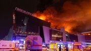ببینید | شدت گرفتن آتش سوزی در ساختمان تالار شهر کروکوس