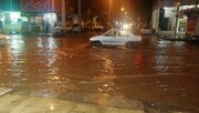 ببینید | اهواز غرق در آب؛ گرفتاری شهروندان پس از بارش‌های امروز