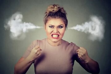 کسانی که زود عصبانی میشوند سراغ این دمنوش بروند