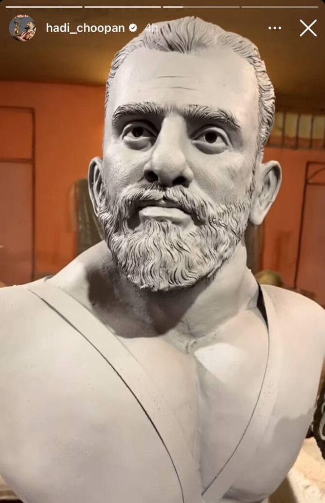 عکس| رونمایی از مجسمه گرگ پارسی