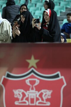 نخستین حضور بانوان در تمرین پرسپولیس