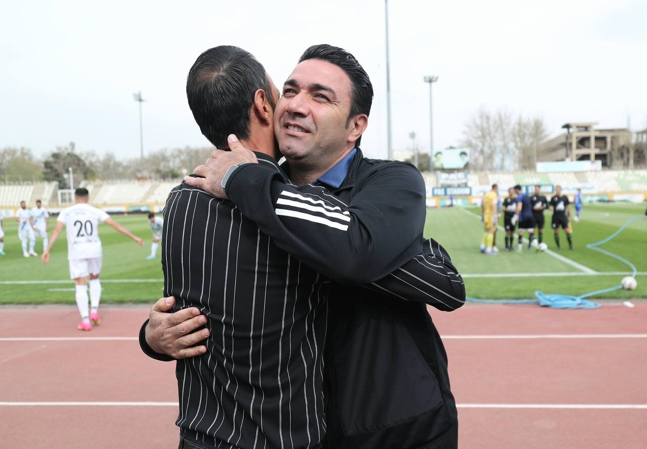 عکس| آشتیکنان نکونام با یک استقلالی