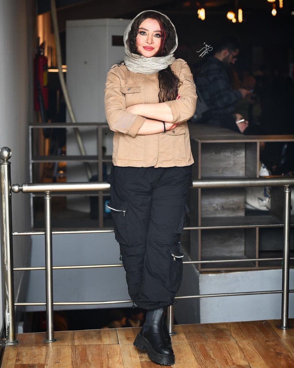 تصویری از مهلقا باقری با یک استایل مردانه