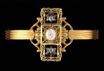 ساعت یا جواهر؟/ اولین ساعت مچی جهان/ عکس ساعت یا جواهر؟/ اولین ساعت مچی جهان/ عکس